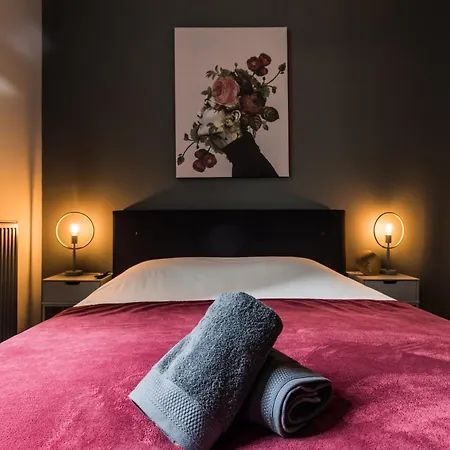 Rose The Hague